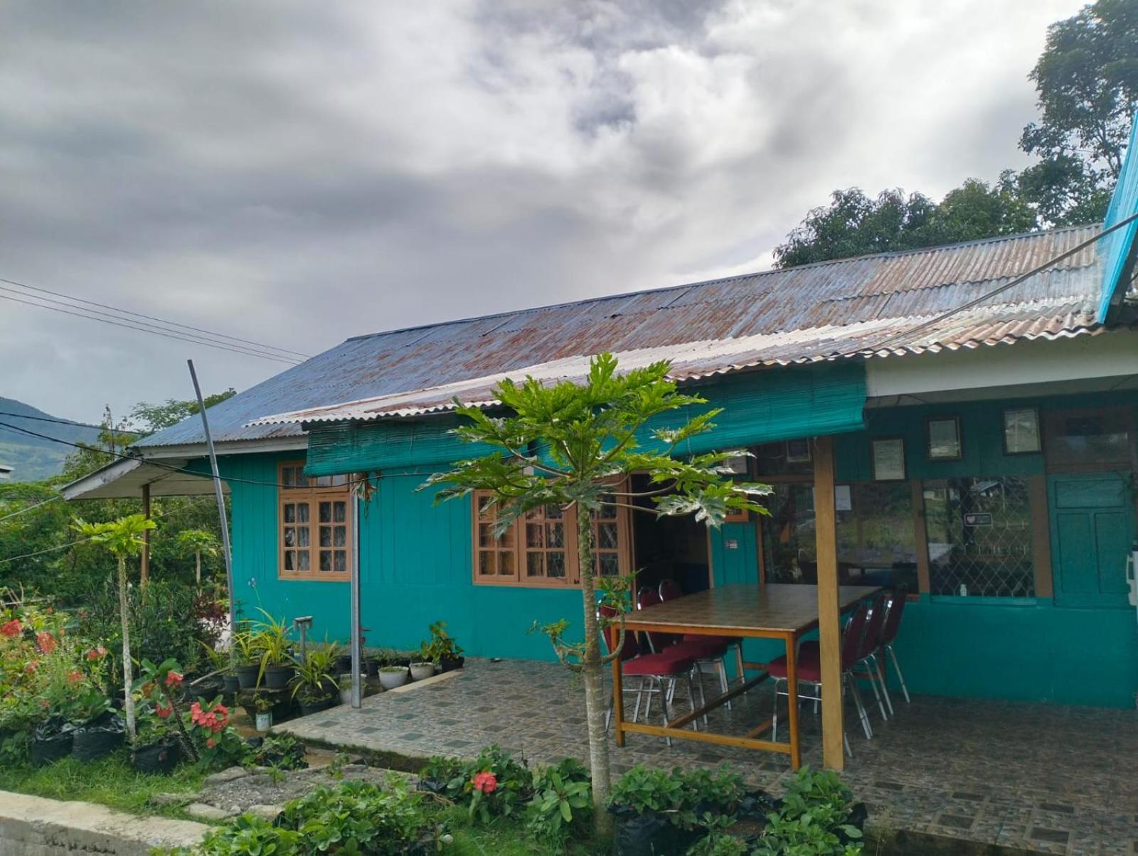 Apartamento Hobbit Hill Ruteng Exterior foto