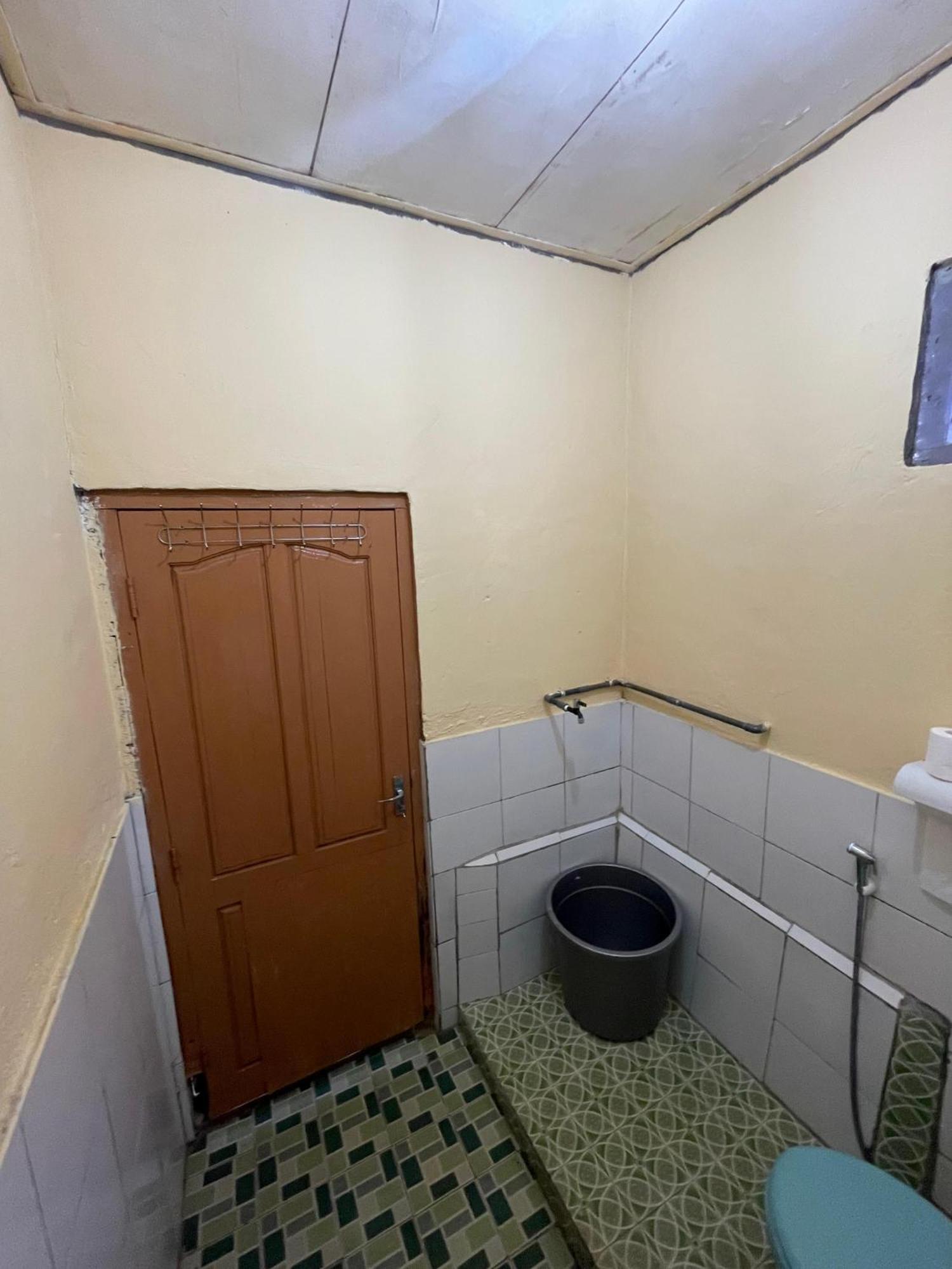 Apartamento Hobbit Hill Ruteng Exterior foto