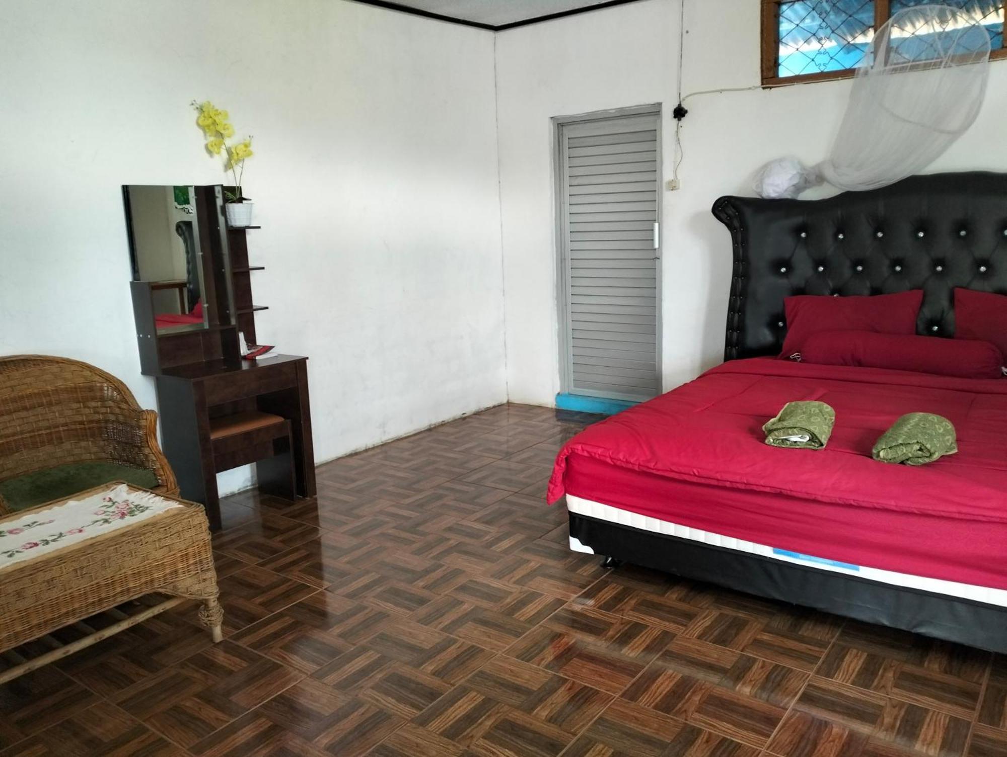 Apartamento Hobbit Hill Ruteng Habitación foto